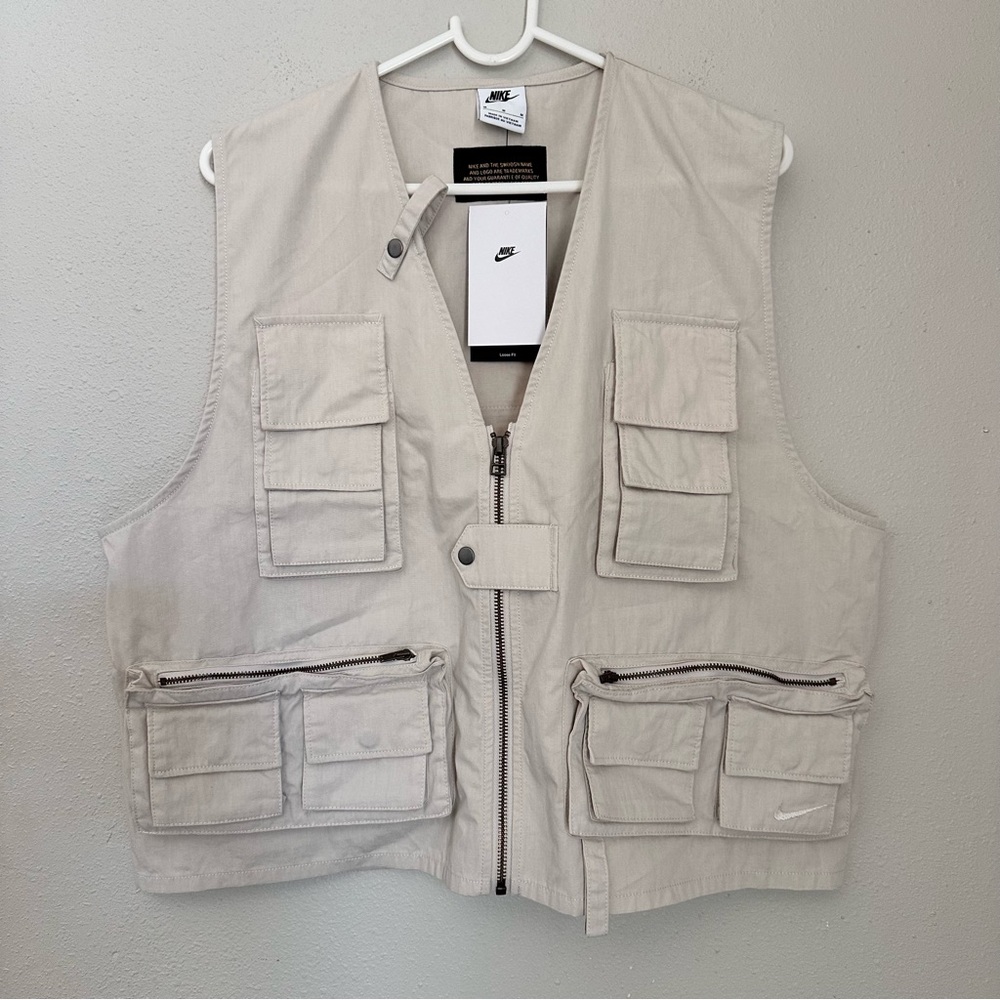 Sz Med - Nike Life Utility Vest Beige Authentic Men New Rare FN3214-104